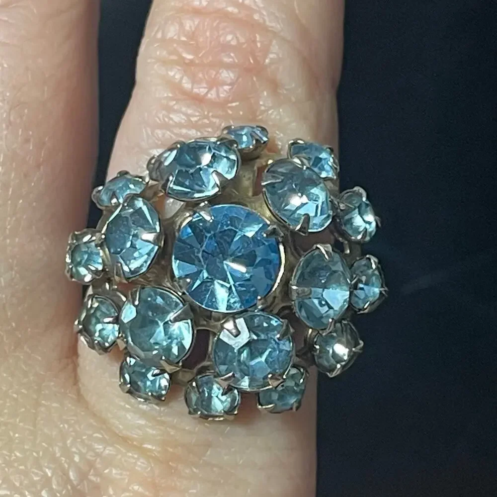 Vtg Light Blue Rhinestone Cluster Statement Cocktail Ring Sz 7 Adjustable Glows